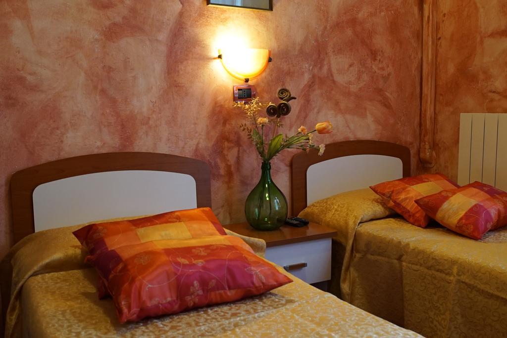 Hotel Buenos Aires Montecatini Terme Eksteriør bilde